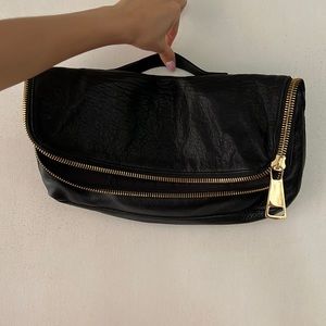 EDITION BLACK leather CLUTCH